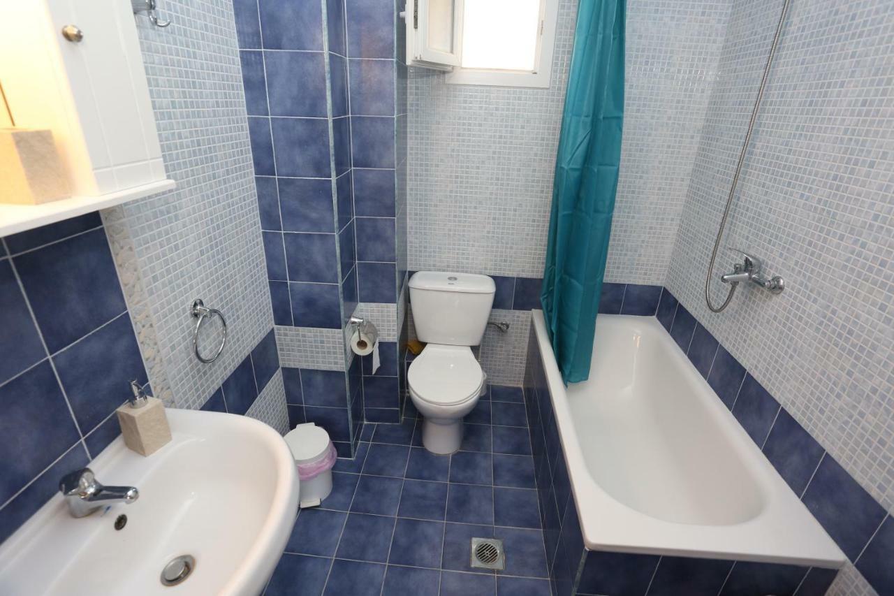 Villa Argo 3 - Beachfront, Big Gardens, Location! Pefkochori Eksteriør billede